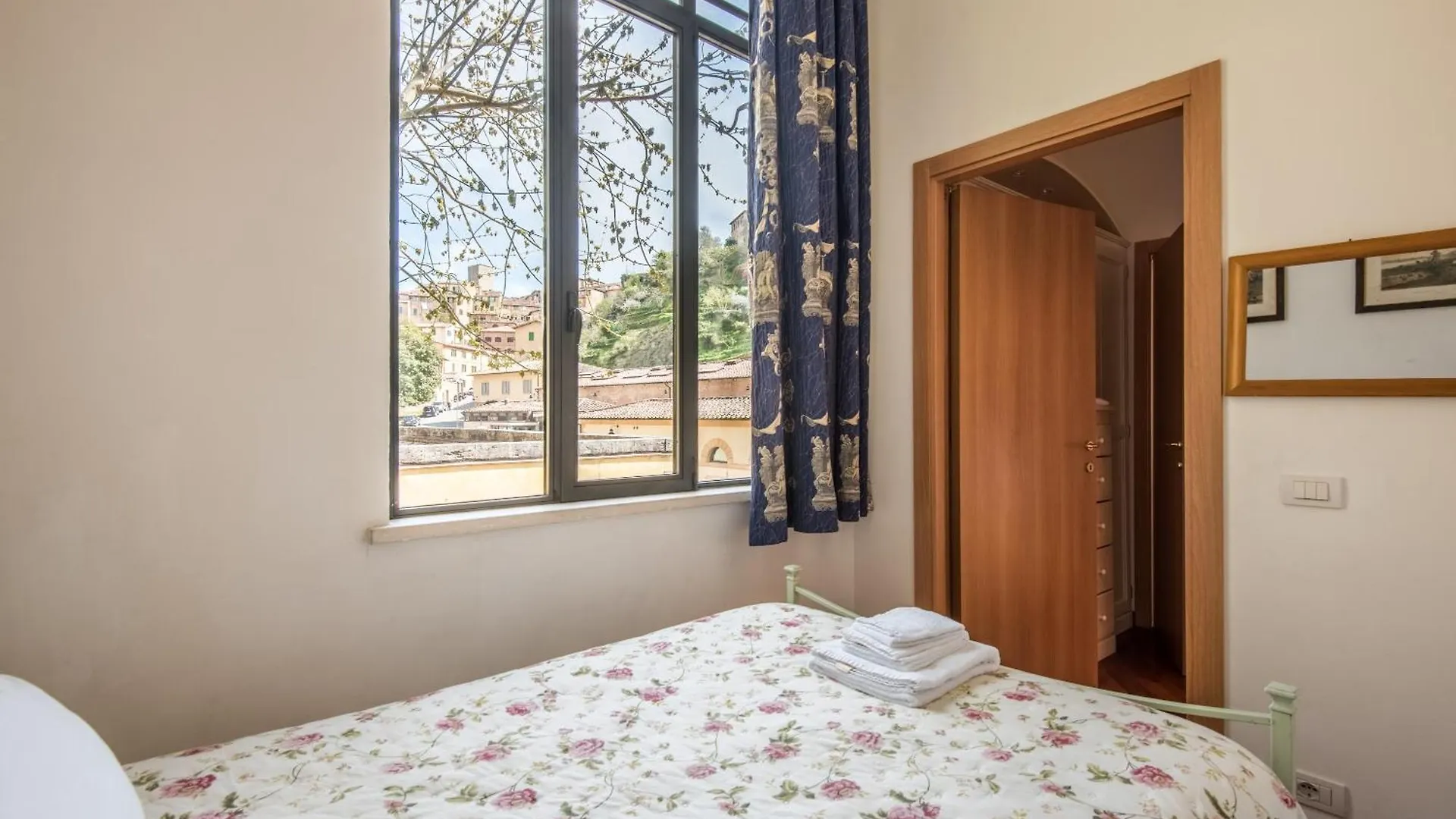 Holiday home Secret Garden Siena Villa Italy