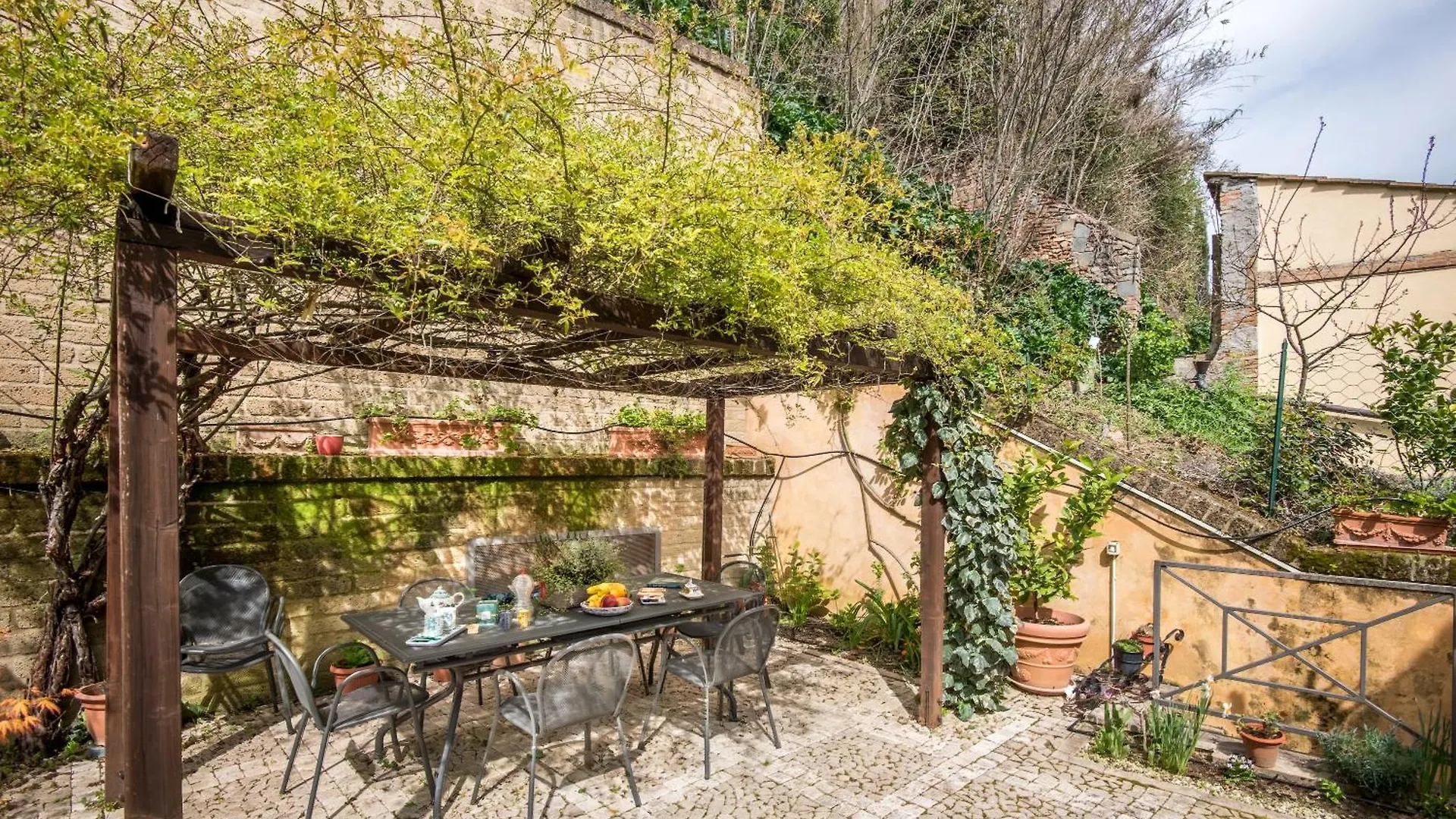Secret Garden Siena Villa 0*,  Italy