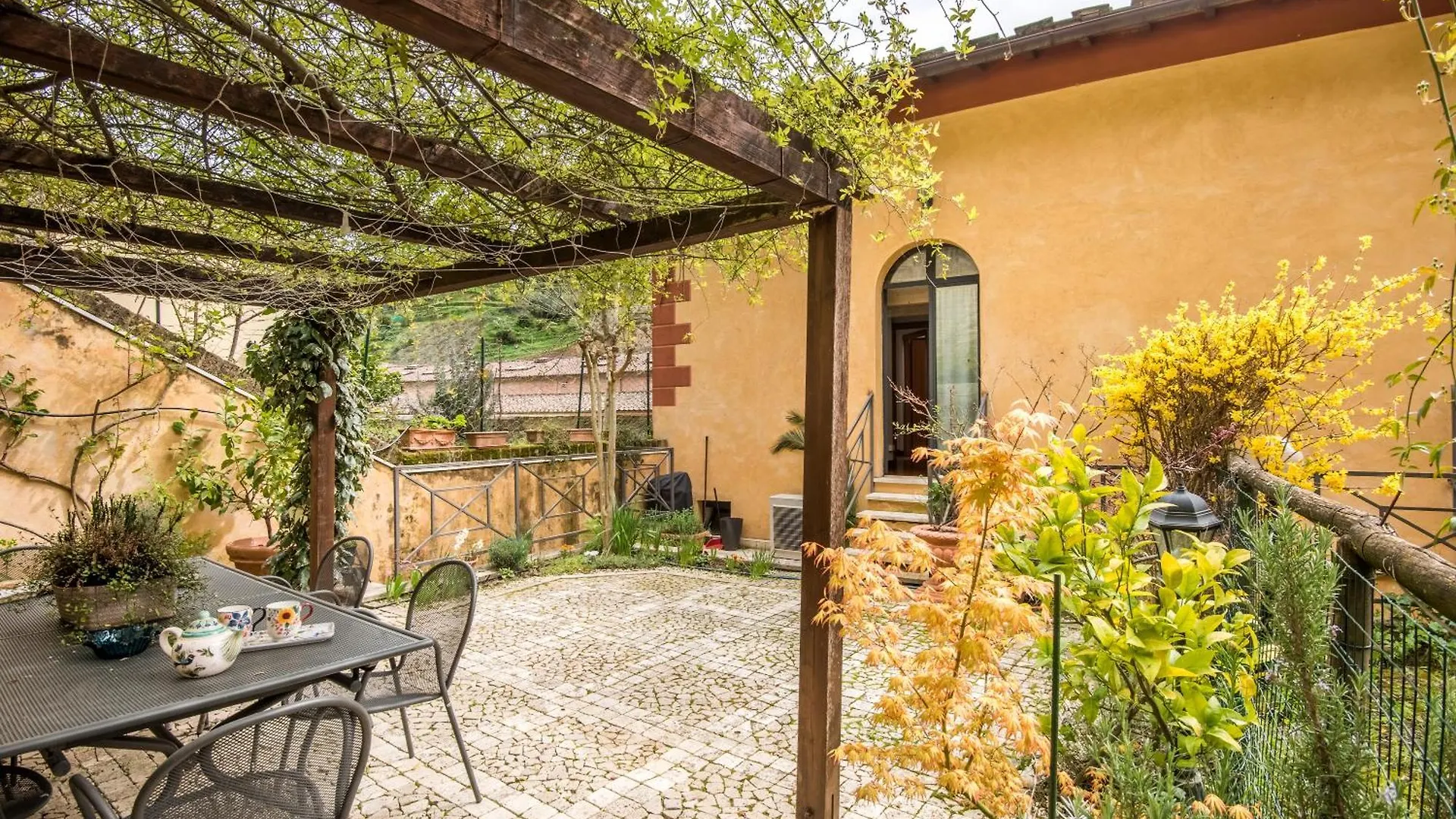 Holiday home Secret Garden Siena Villa