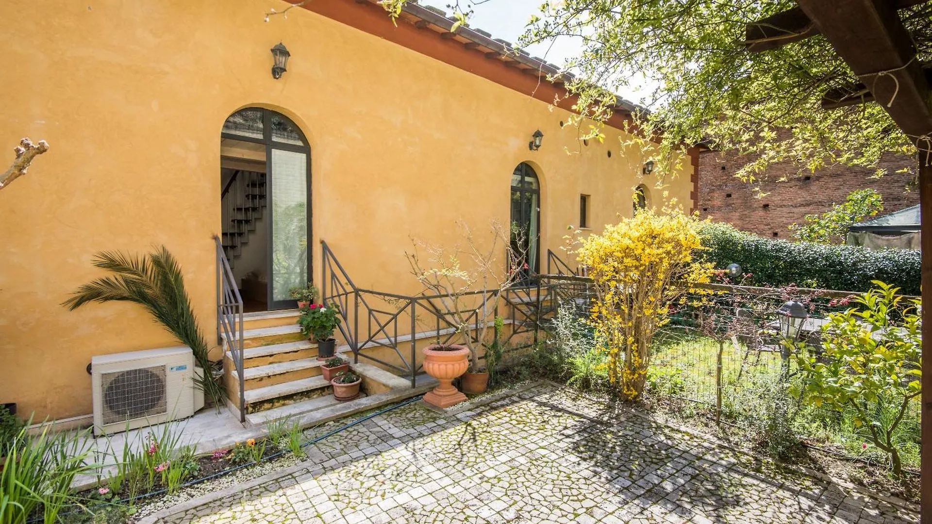 Holiday home Secret Garden Siena Villa